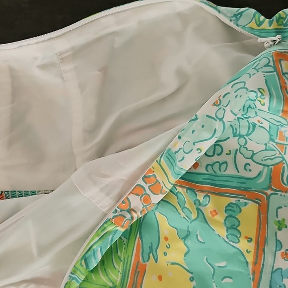Lilly Pulitzer Just Add Lemon Top - Picture 3 of 9